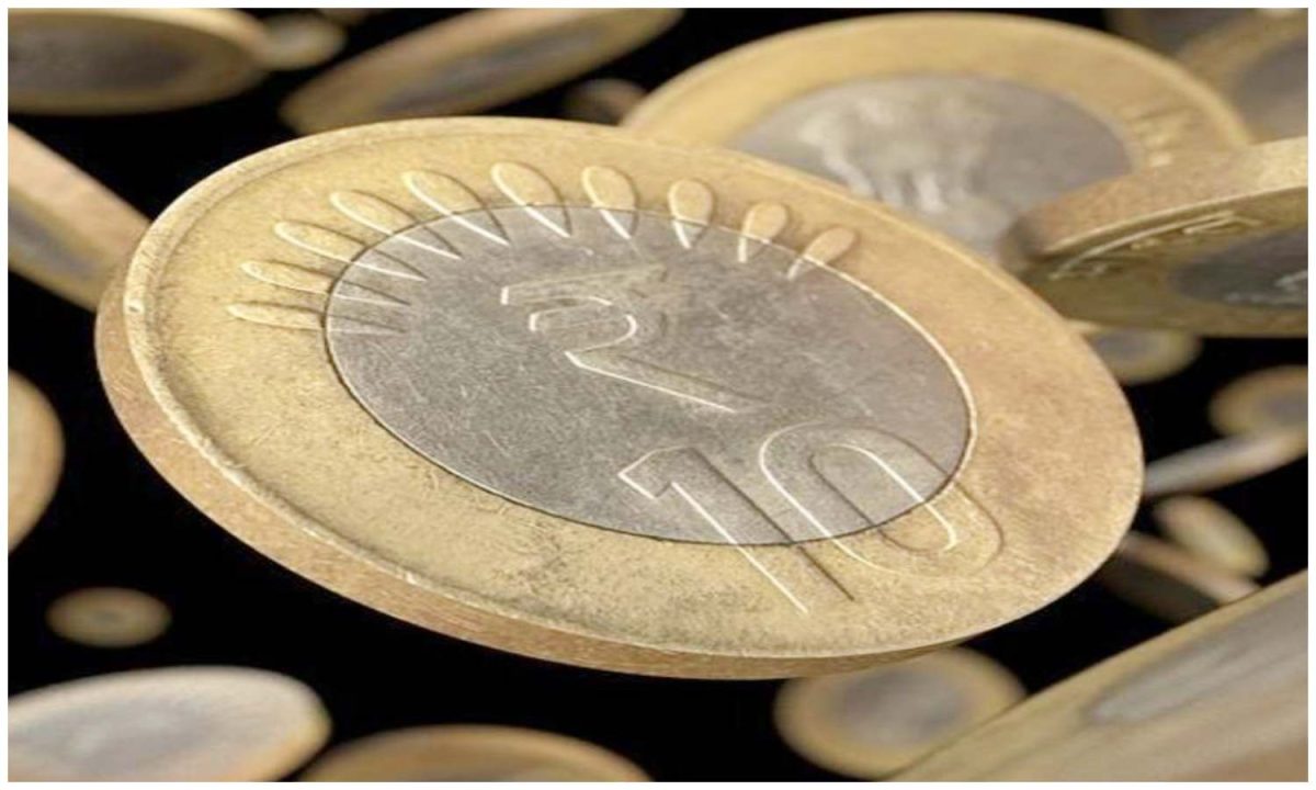 Rupee falls 14 paise to 87.55 against US dollar